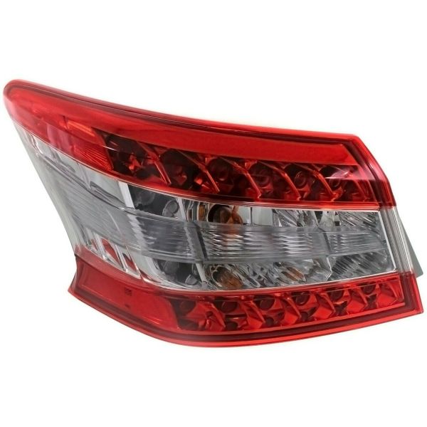 New Replacement Taillight for Nissan Sentra Passenger Side 2013–2015 NI2804100